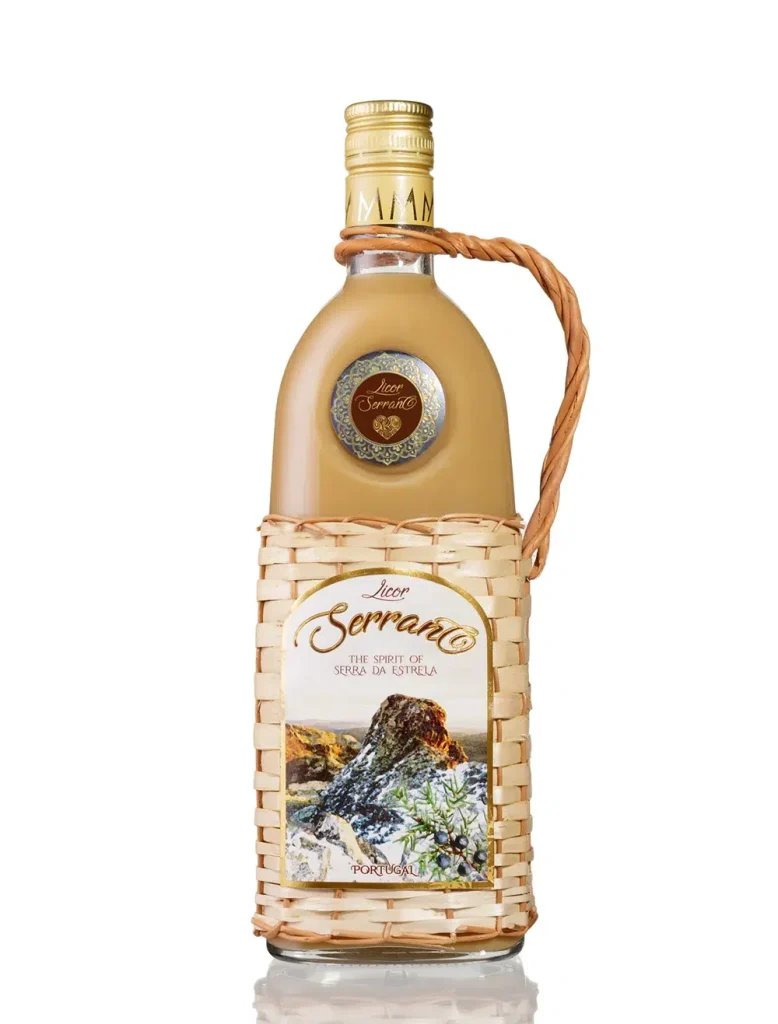 Licor-Serrano-com-palha